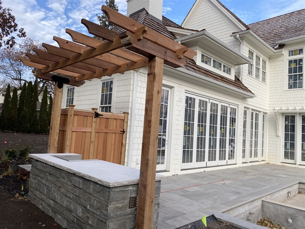 Pergolas vs. Gazebos vs. Patios: Best Outdoor Living Structure?